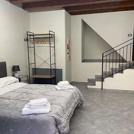 B&B Antichi Cortili Termini Imerese Eksteriør billede