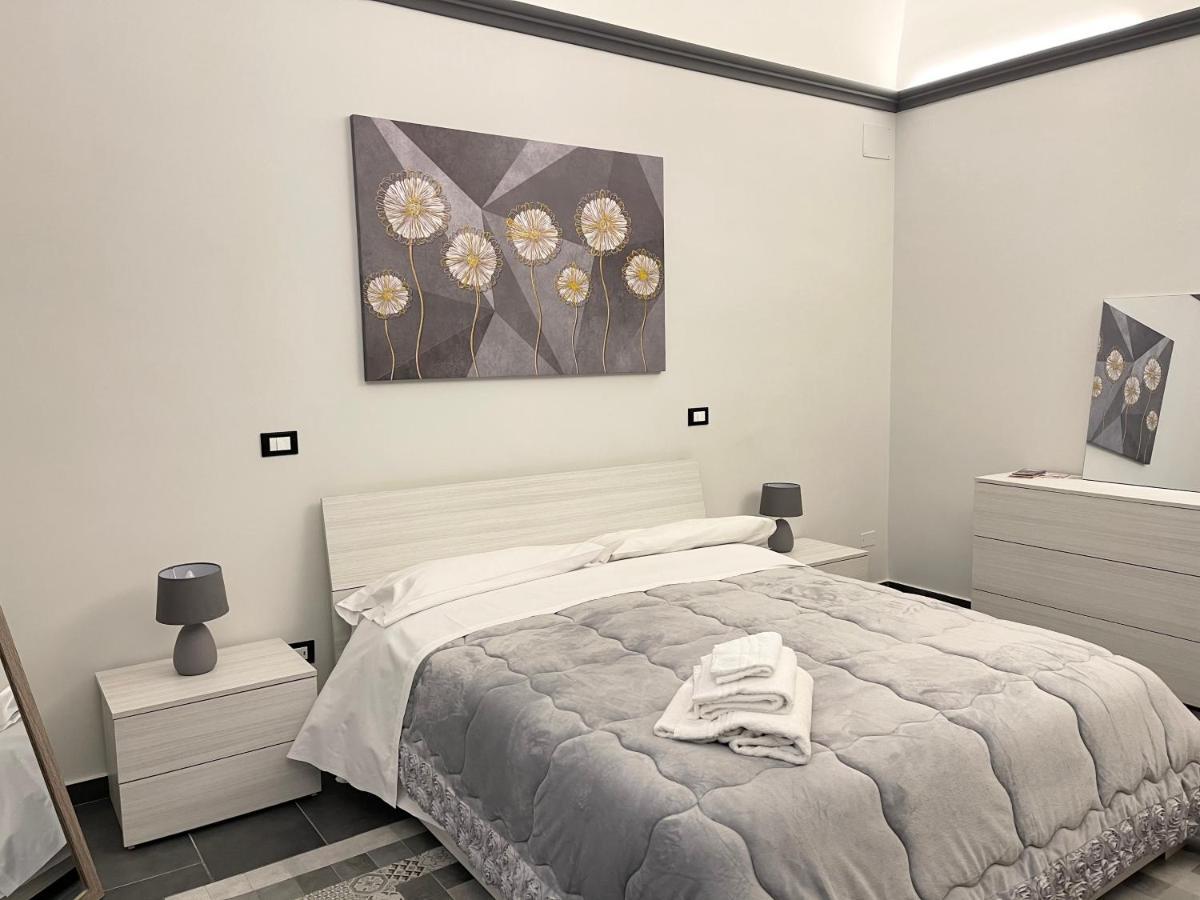 B&B Antichi Cortili Termini Imerese Eksteriør billede