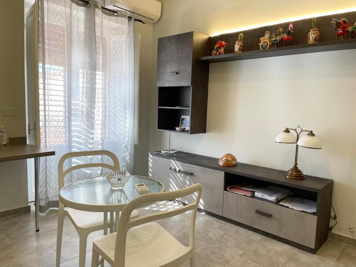 B&B Antichi Cortili Termini Imerese Eksteriør billede